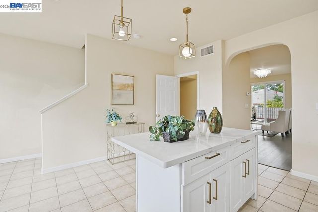 3937 Forest Cir, Castro Valley, CA 94546