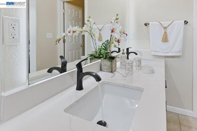 3937 Forest Cir, Castro Valley, CA 94546