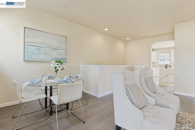 3937 Forest Cir, Castro Valley, CA 94546