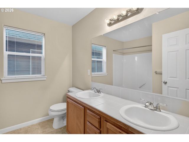 212 Nw GLENCORY St, Hillsboro, OR 97124