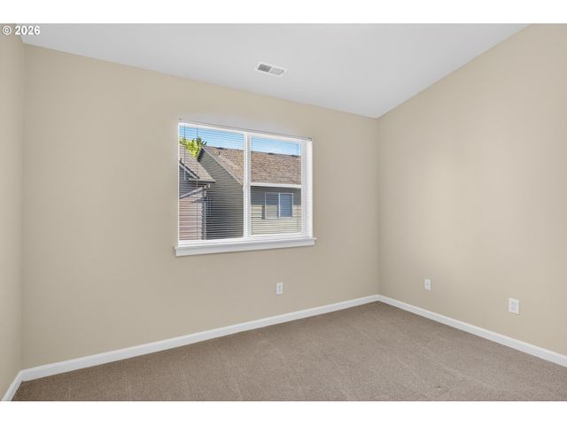 212 Nw GLENCORY St, Hillsboro, OR 97124