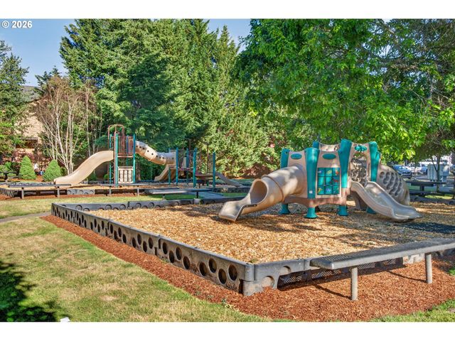212 Nw GLENCORY St, Hillsboro, OR 97124