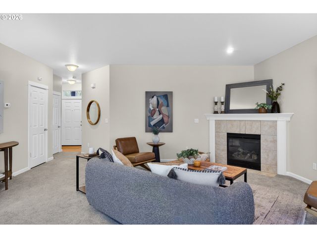 212 Nw GLENCORY St, Hillsboro, OR 97124