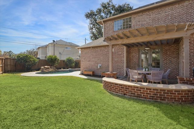 4103 Turnberry Circle, Houston, TX 77025