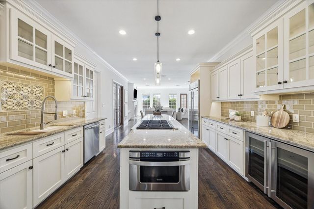 4103 Turnberry Circle, Houston, TX 77025