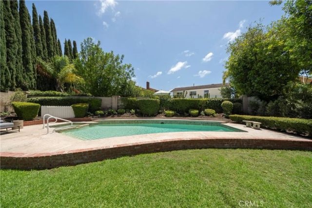 25091 Owens Lake, Lake Forest, CA 92630