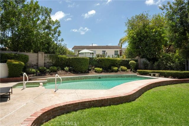 25091 Owens Lake, Lake Forest, CA 92630