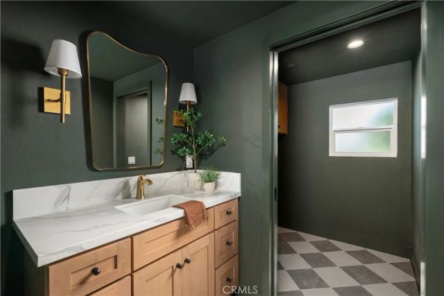 25091 Owens Lake, Lake Forest, CA 92630