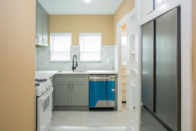 2301 Albans Road, Houston, TX 77005