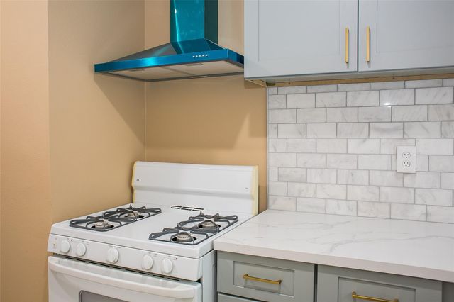 2301 Albans Road, Houston, TX 77005