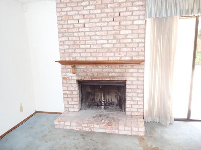 1955 Redwood Road, Hercules, CA 94547