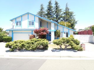 1955 Redwood Road, Hercules, CA 94547