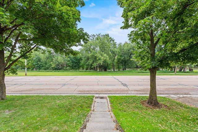 417 Lewis Avenue N, Watertown, MN 55388