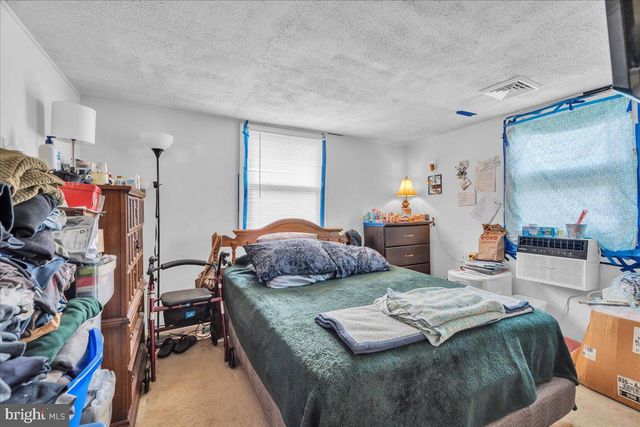 6302 PALMER AVE, Mays Landing, NJ 08330