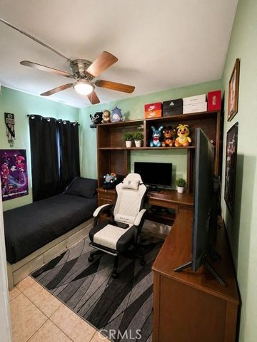 488 E Gilbert, San Bernardino, CA 92404