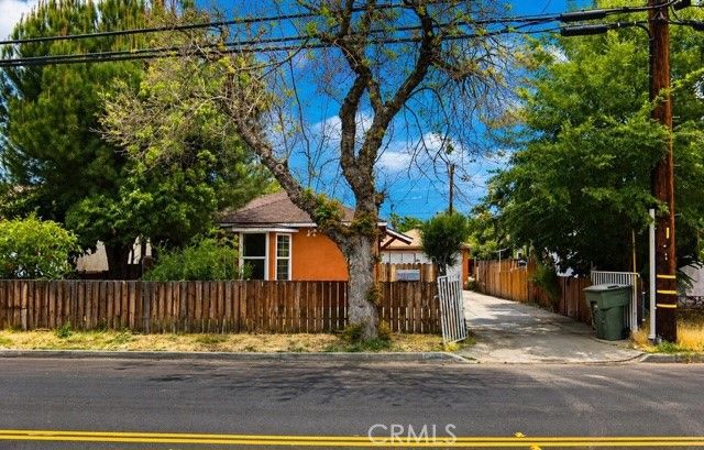 488 E Gilbert, San Bernardino, CA 92404