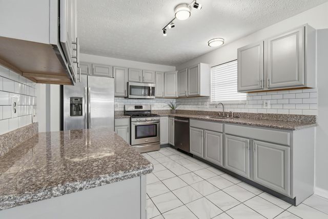 4598 Parkwick Drive, Columbus, OH 43228