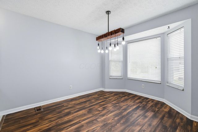 4598 Parkwick Drive, Columbus, OH 43228