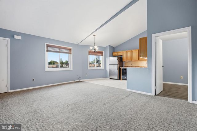 9101 OLD NEWTOWN RD, Philadelphia, PA 19115
