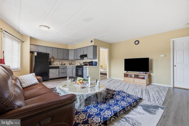 9101 OLD NEWTOWN RD, Philadelphia, PA 19115