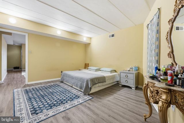 9101 OLD NEWTOWN RD, Philadelphia, PA 19115