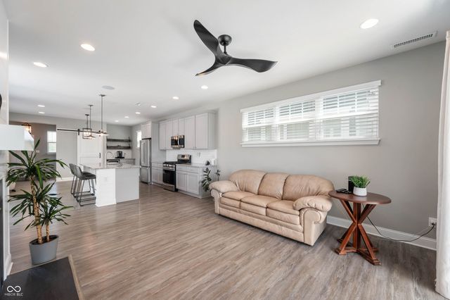 7228 Broadacre Court, Carmel, IN 46033