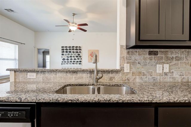 9424 NW 88th Street, Yukon, OK 73099