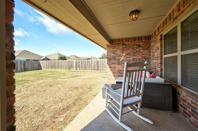 9424 NW 88th Street, Yukon, OK 73099