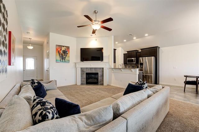 9424 NW 88th Street, Yukon, OK 73099