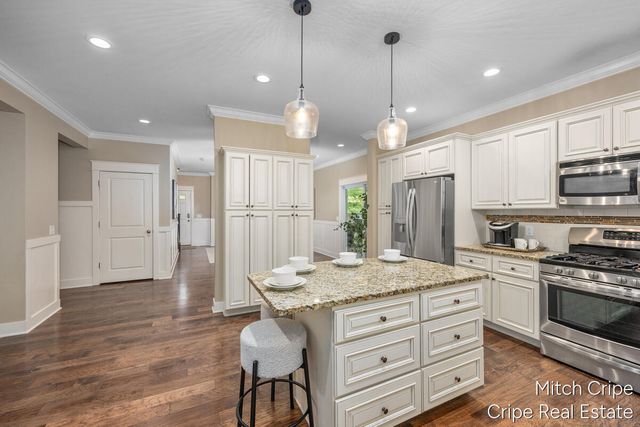 5050 Tiamo Lane, Rockford, MI 49341