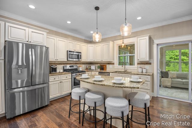 5050 Tiamo Lane, Rockford, MI 49341