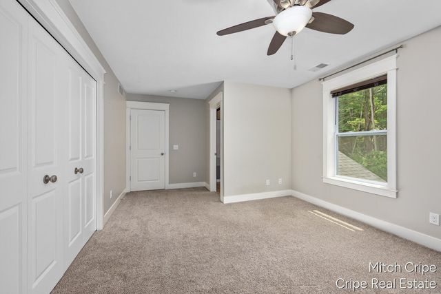 5050 Tiamo Lane, Rockford, MI 49341