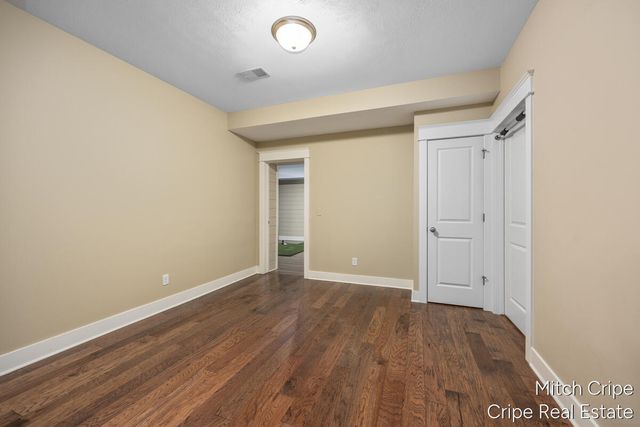 5050 Tiamo Lane, Rockford, MI 49341