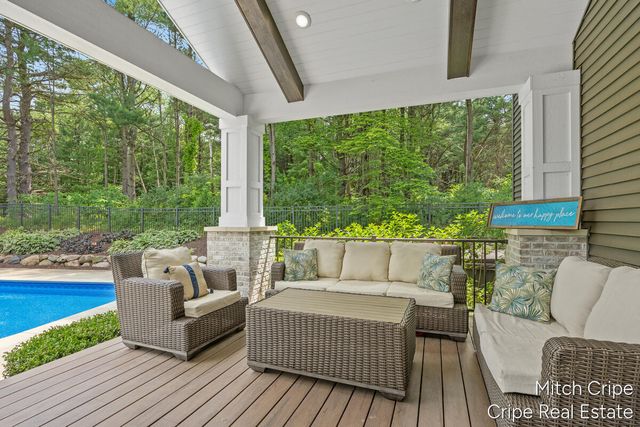 5050 Tiamo Lane, Rockford, MI 49341