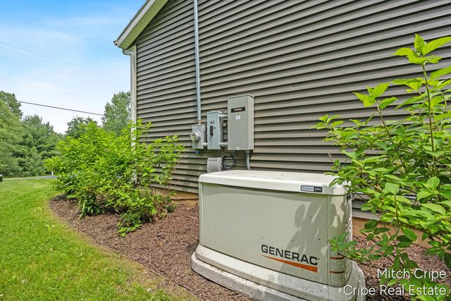 5050 Tiamo Lane, Rockford, MI 49341
