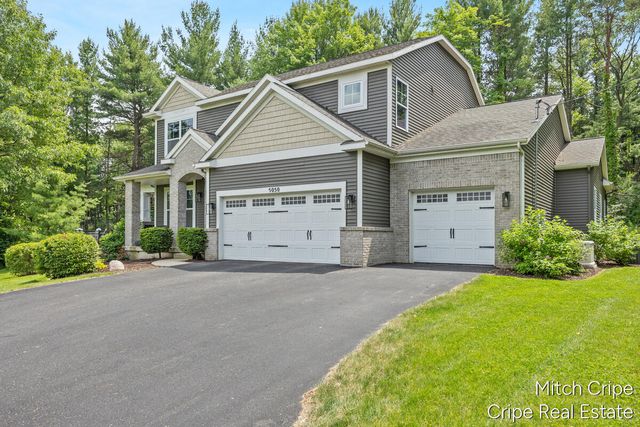 5050 Tiamo Lane, Rockford, MI 49341