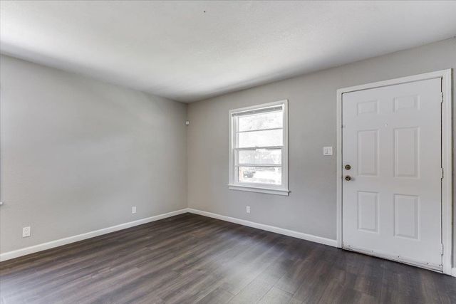 2027 S Gold St, Wichita, KS 67213