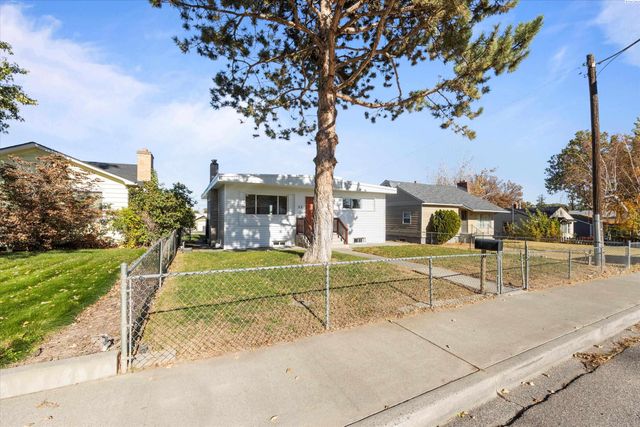 23 E 6th Avenue, Kennewick, WA 99336