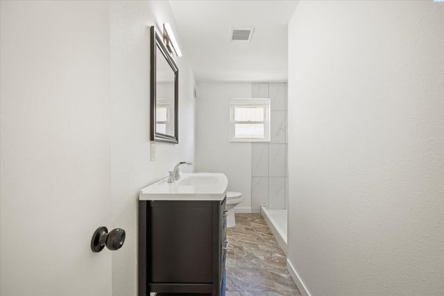 23 E 6th Avenue, Kennewick, WA 99336