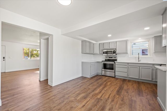 23 E 6th Avenue, Kennewick, WA 99336