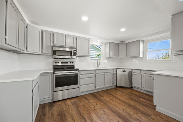 23 E 6th Avenue, Kennewick, WA 99336