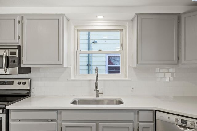 23 E 6th Avenue, Kennewick, WA 99336