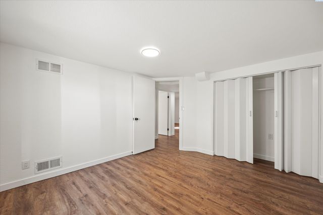 23 E 6th Avenue, Kennewick, WA 99336