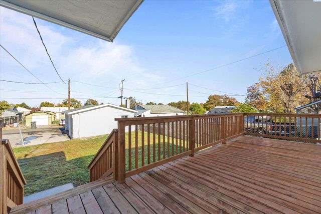 23 E 6th Avenue, Kennewick, WA 99336