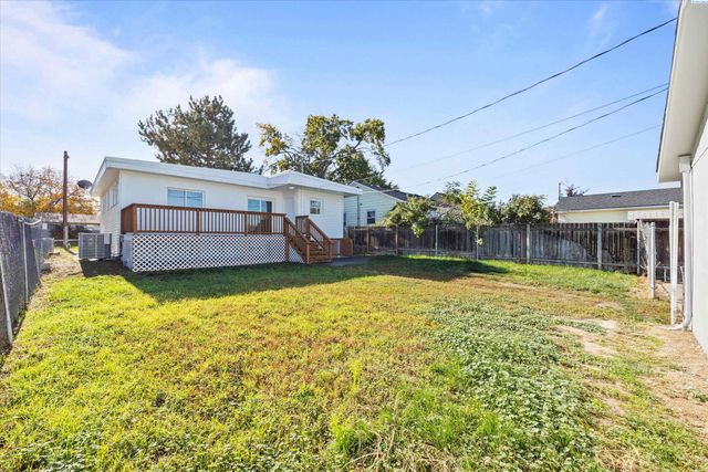 23 E 6th Avenue, Kennewick, WA 99336