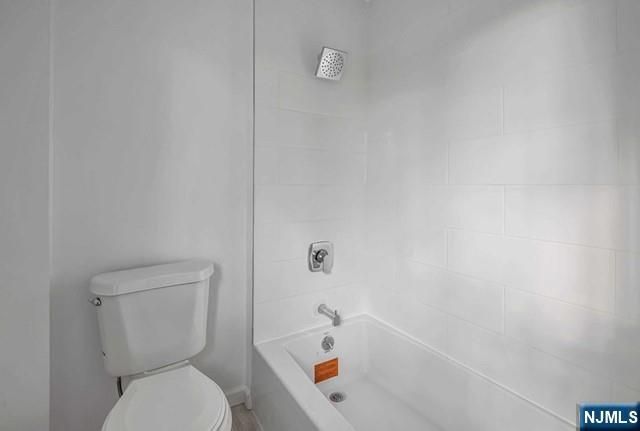 10 W Prospect Street 2, Waldwick, NJ 07463
