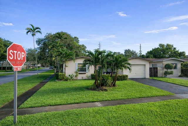 4323 Harrison St, Hollywood, FL 33021