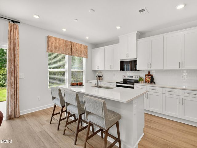 158 Thistle Patch Place, Angier, NC 27501