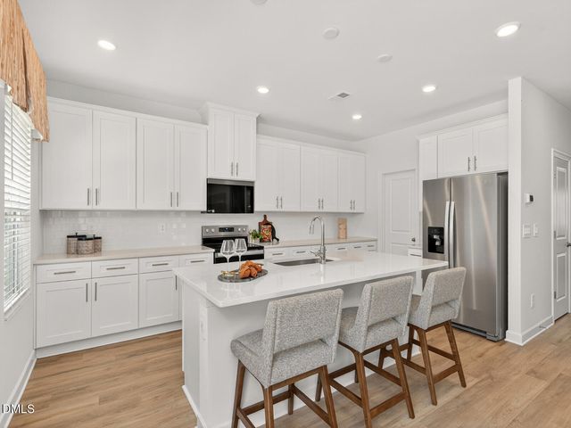 158 Thistle Patch Place, Angier, NC 27501