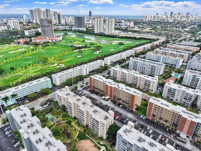 609 NE 14th Ave 405, Hallandale Beach, FL 33009